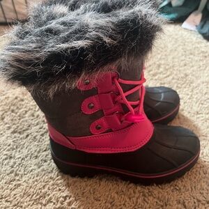 Girls snow boots